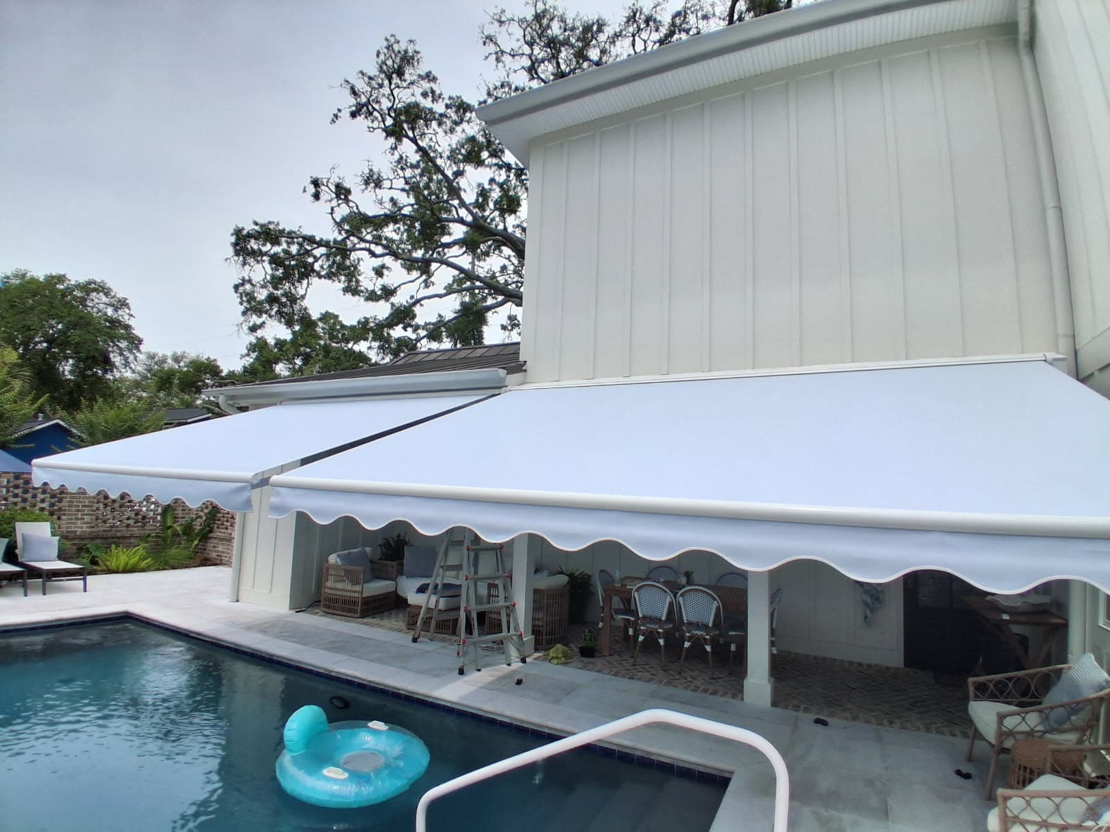 Retractable Awning